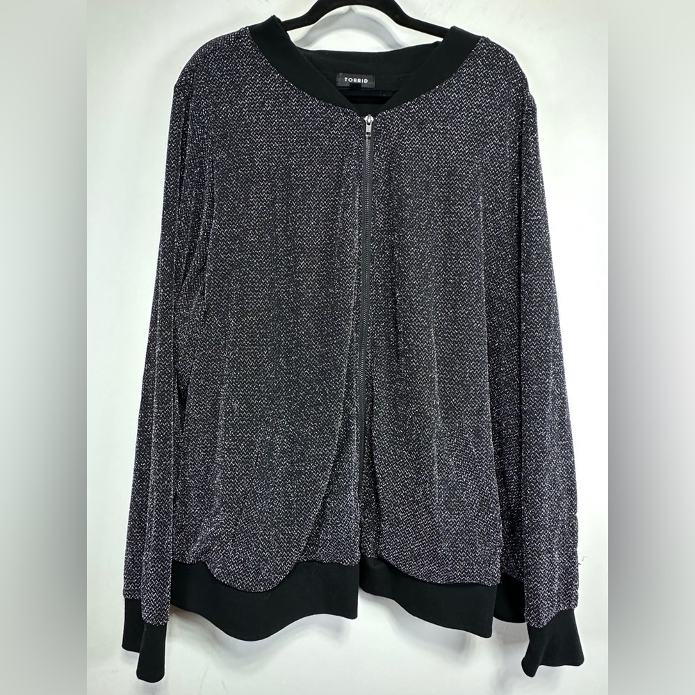 Torrid Black & Silver Sparkle Bomber Jacket – Size 4X